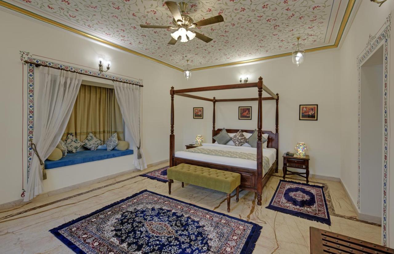 Hotel The Amargarh à Udaipur Extérieur photo