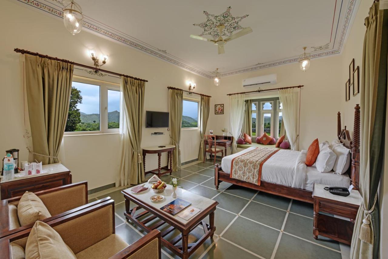Hotel The Amargarh à Udaipur Extérieur photo