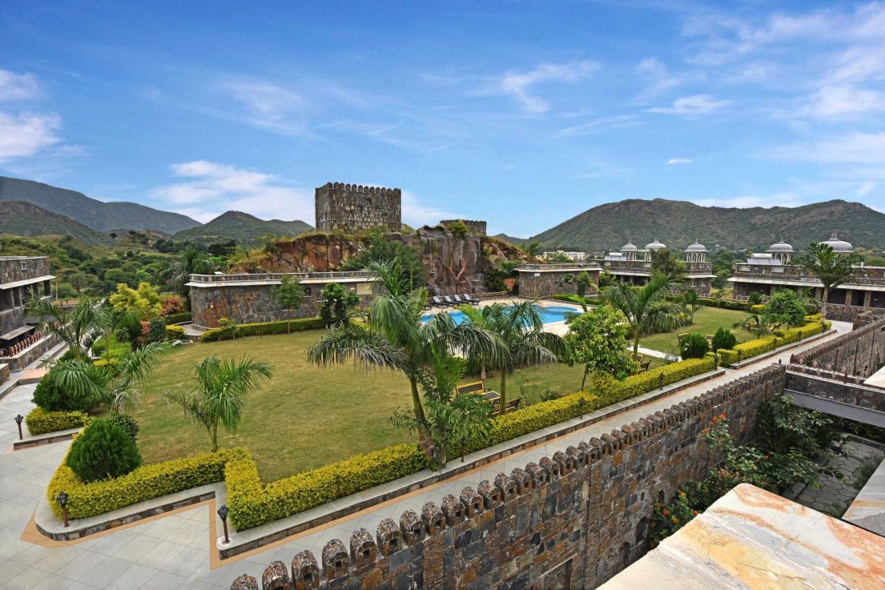 Hotel The Amargarh à Udaipur Extérieur photo