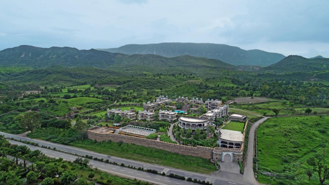 Hotel The Amargarh à Udaipur Extérieur photo